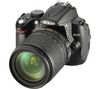 NIKON D5000 + AF-S DX Nikkor 18-105mm f/3,5-5,6G ED VR + Tasche semi-soft CF-DC2